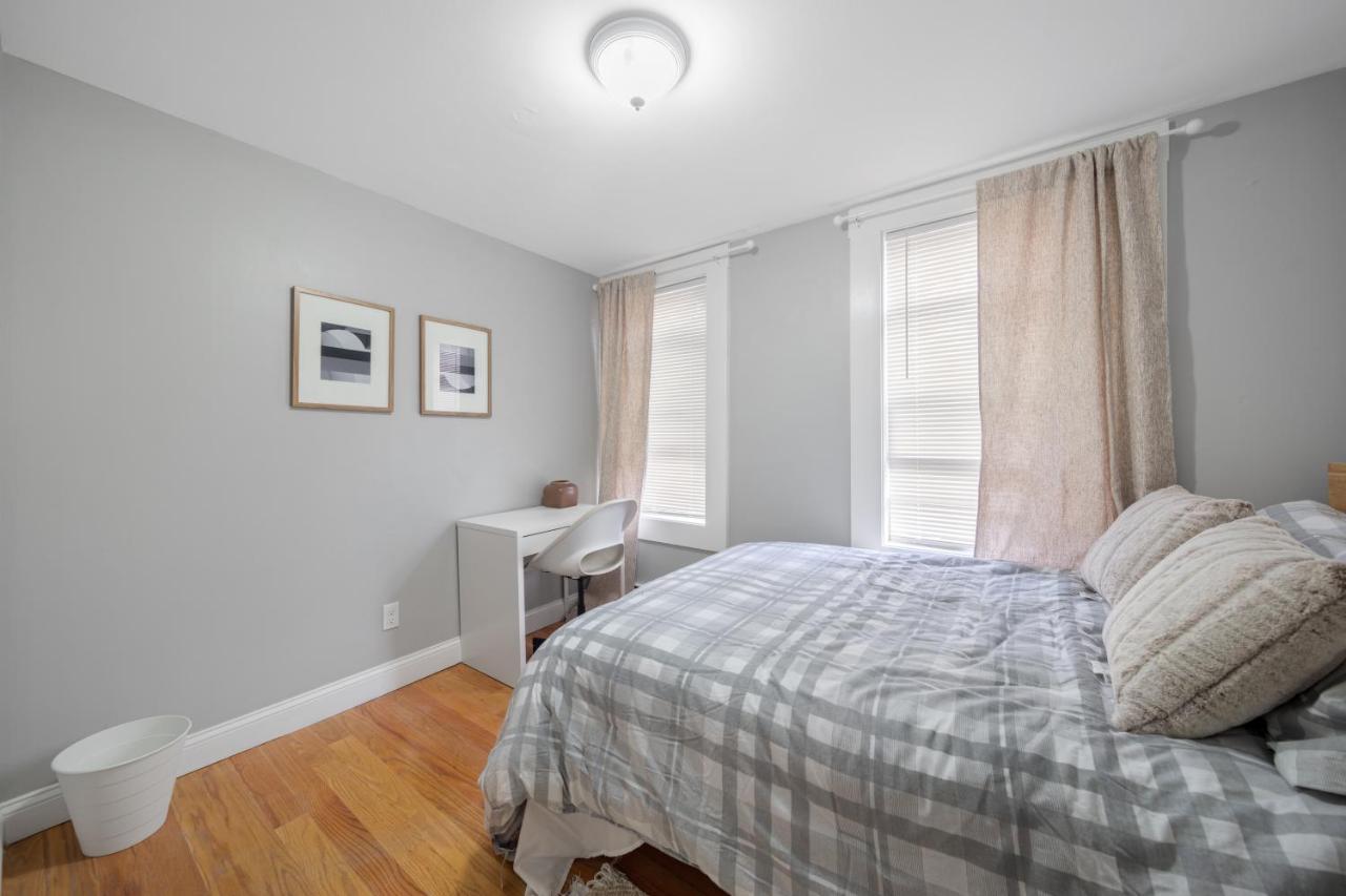 Easy Commute South Boston 4Br 1Bh Apt Buitenkant foto